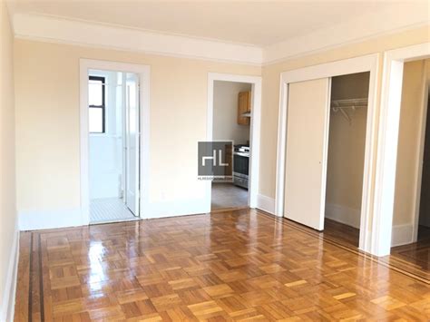 Studio apartments are an excellent choice if you don&39;t have many possessions or if you&39;re planning to live alone. . Studio for rent in queens